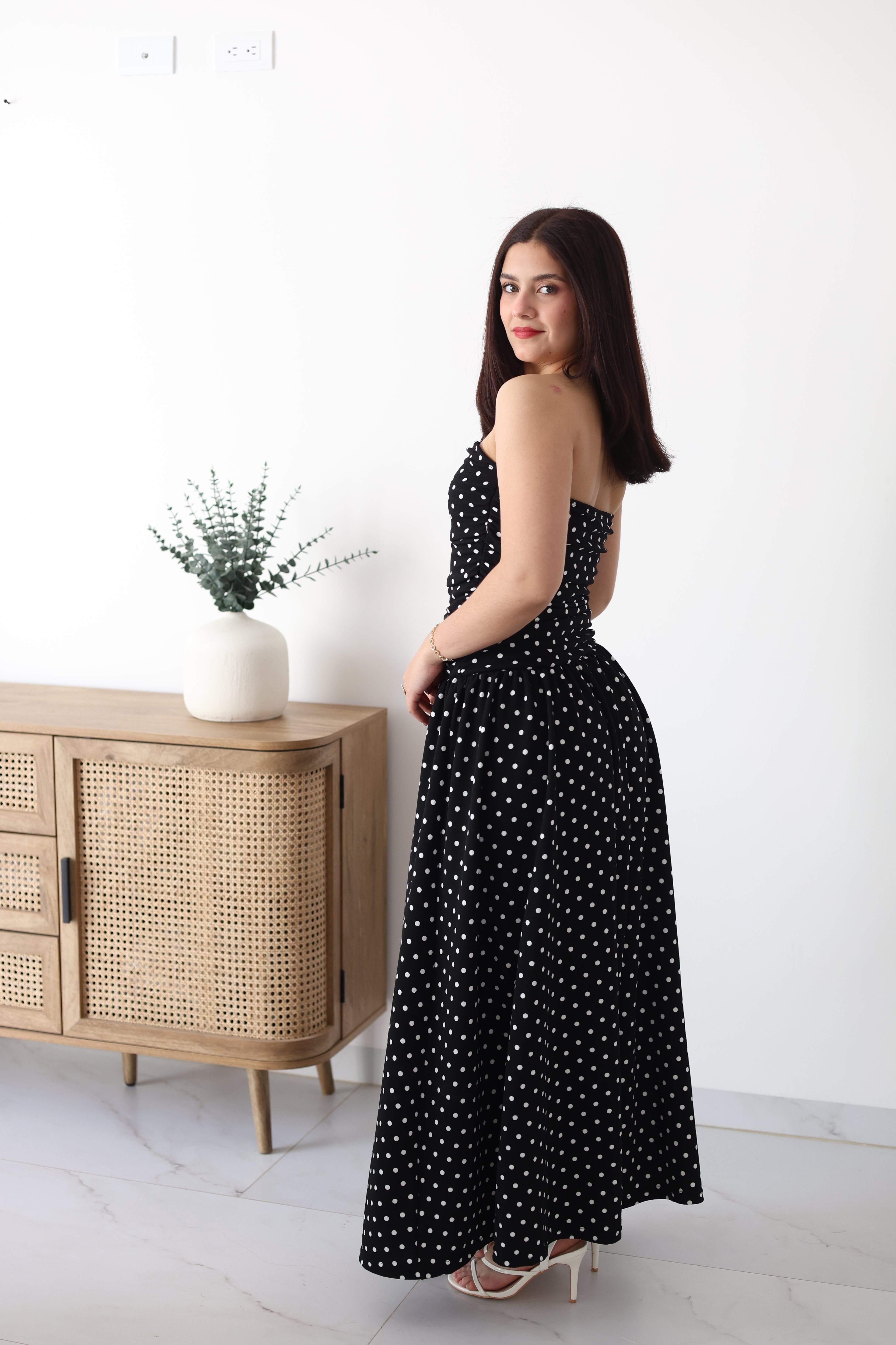 Vestido strapple puntos