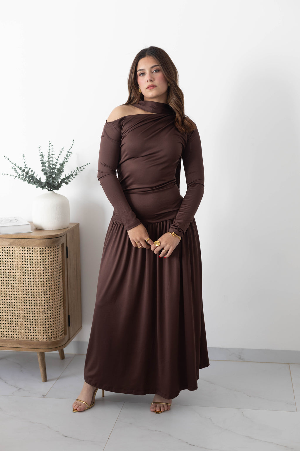 Vestido corbatín manga larga