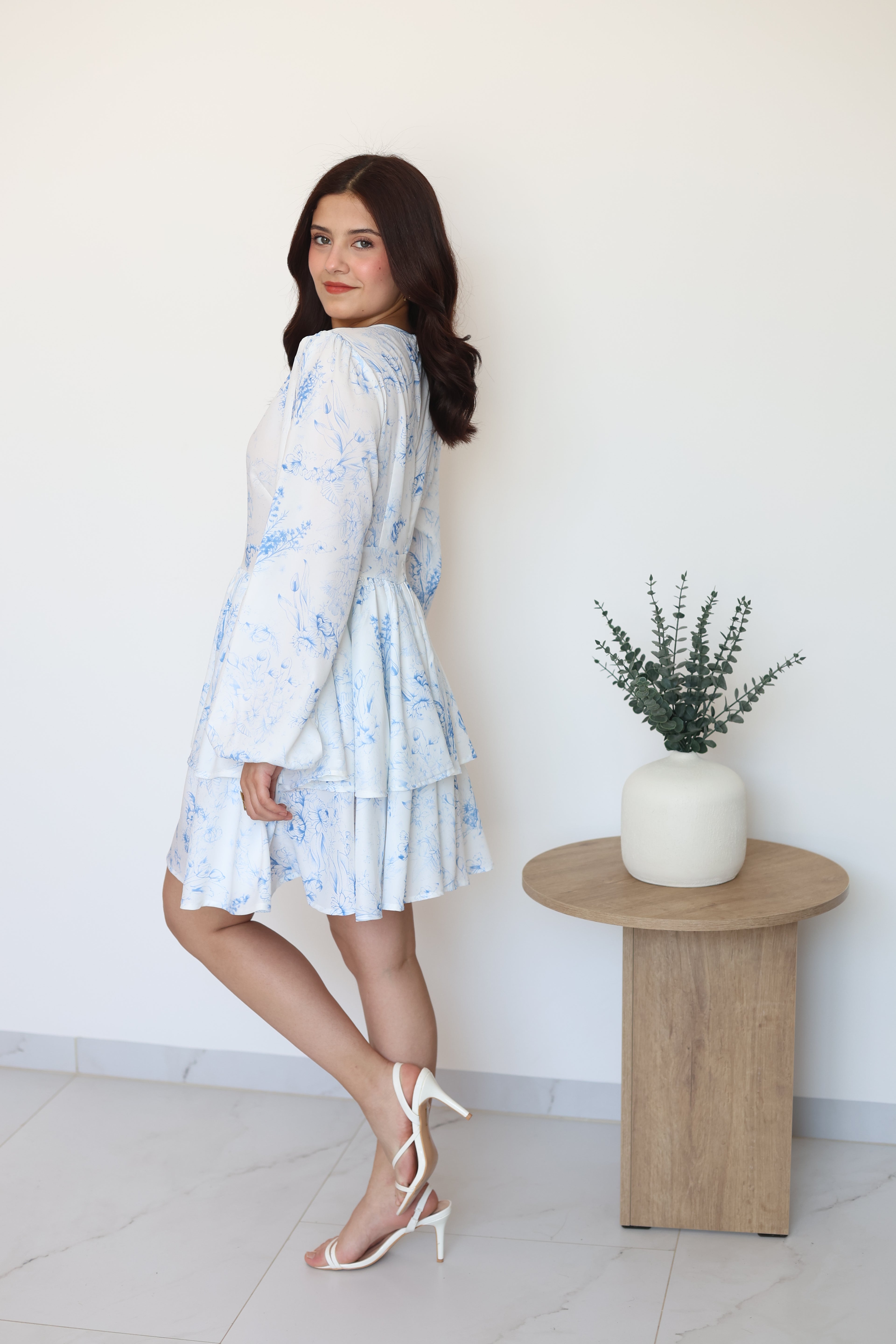 Vestido corto manga larga