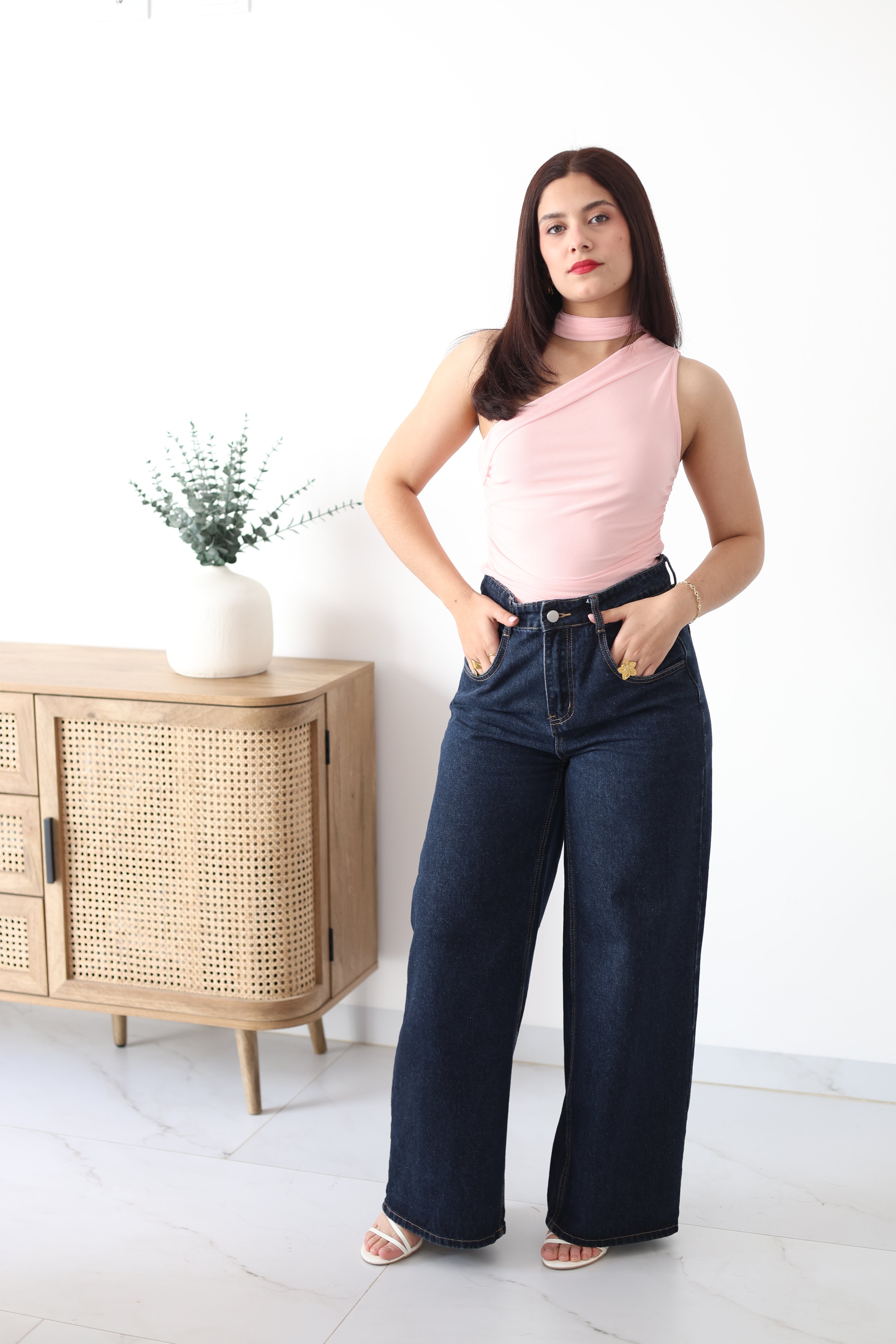 Blusa asimétrica corbatín