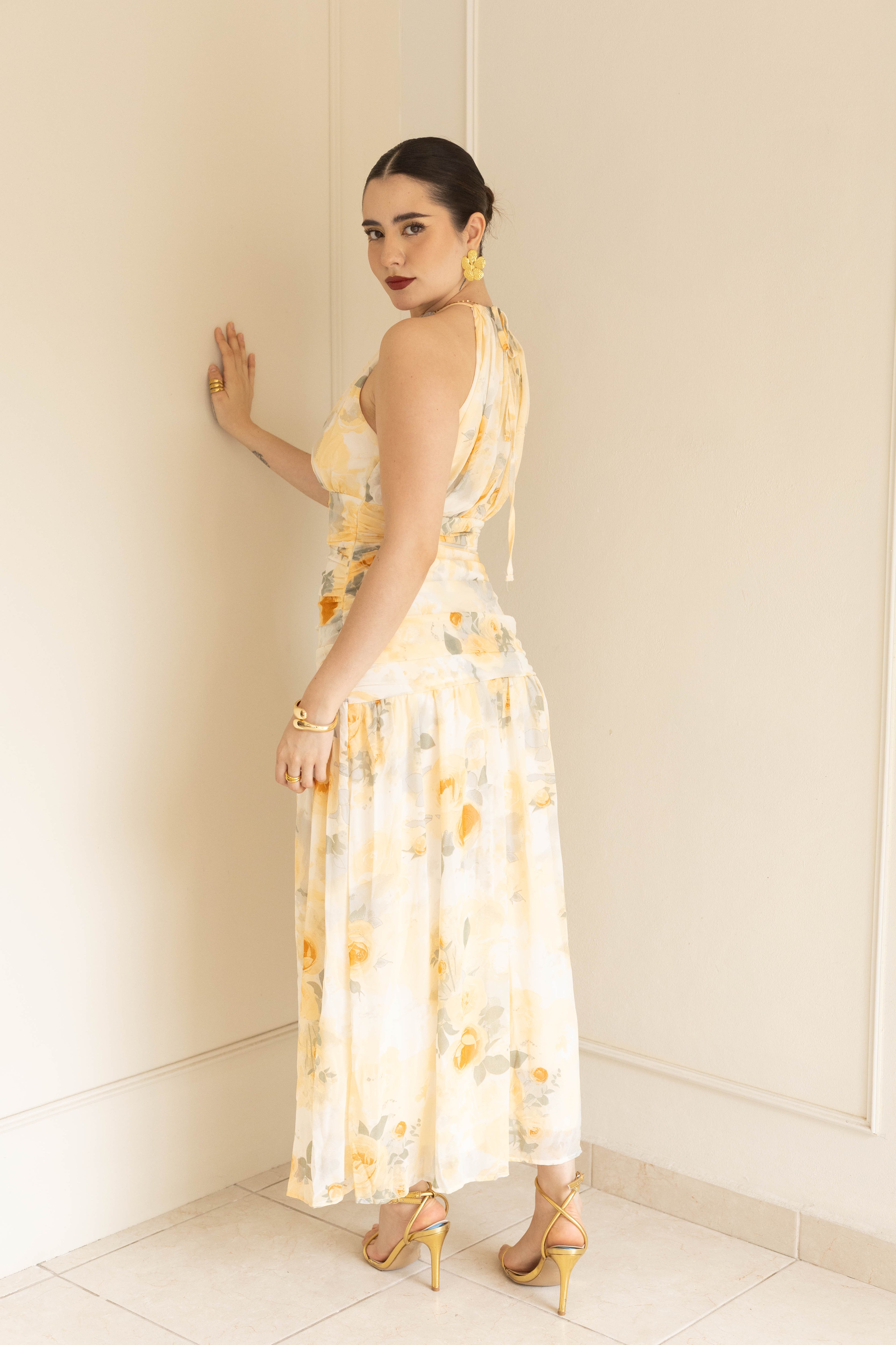 Vestido amarillo floral