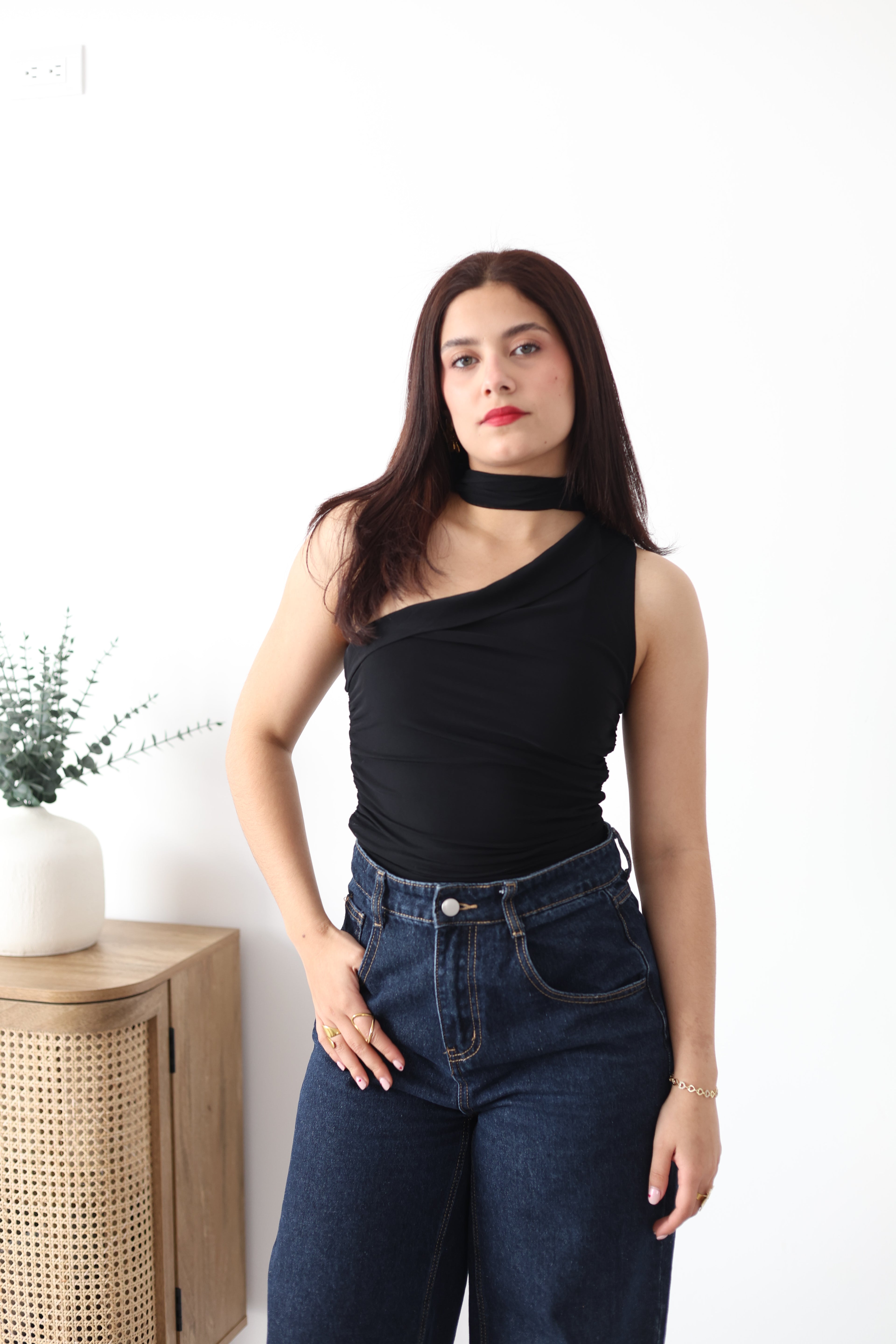 Blusa asimétrica corbatín