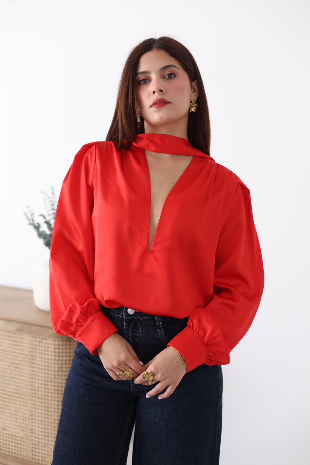 Blusa roja corbatín