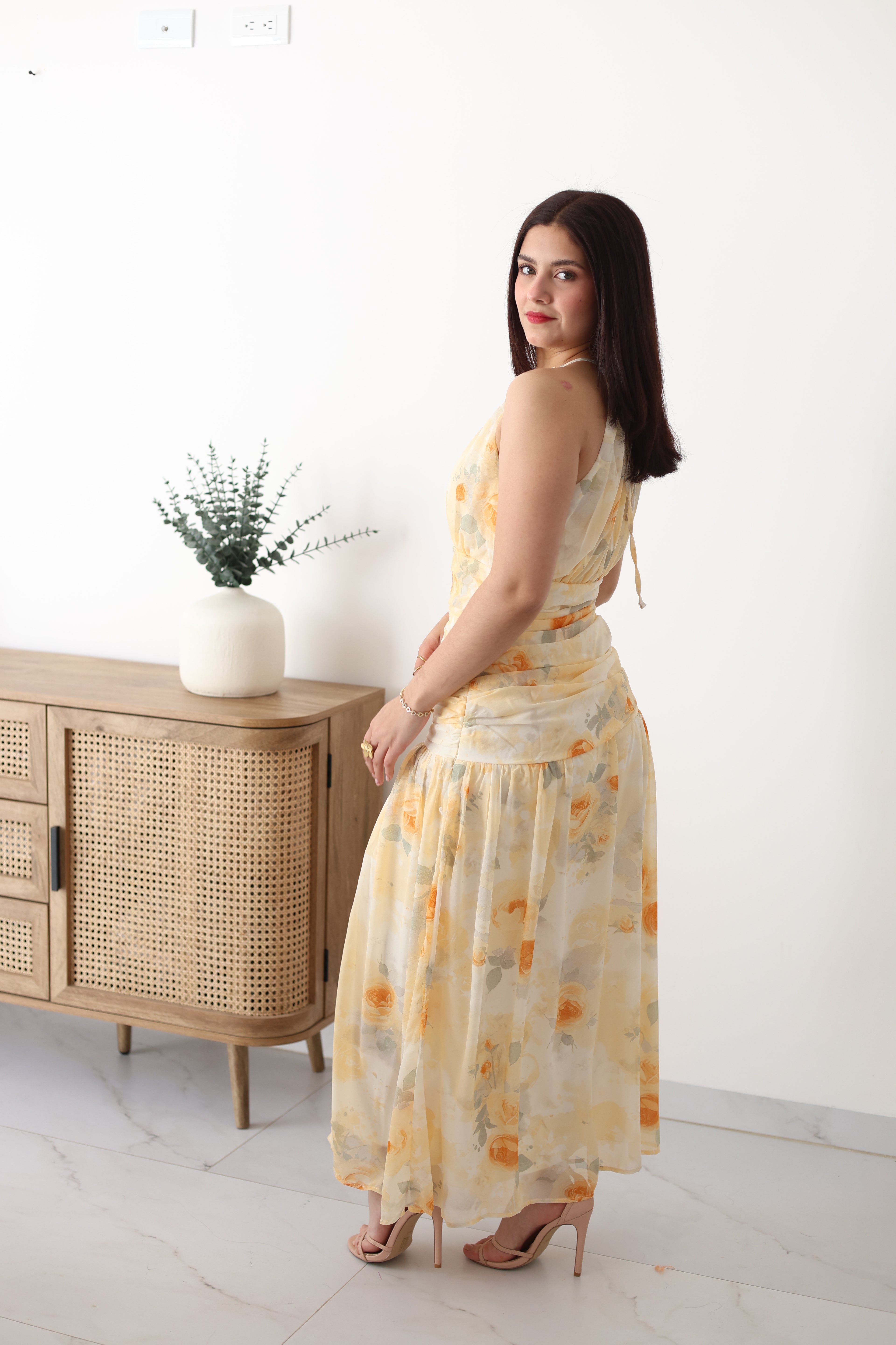Vestido amarillo floral