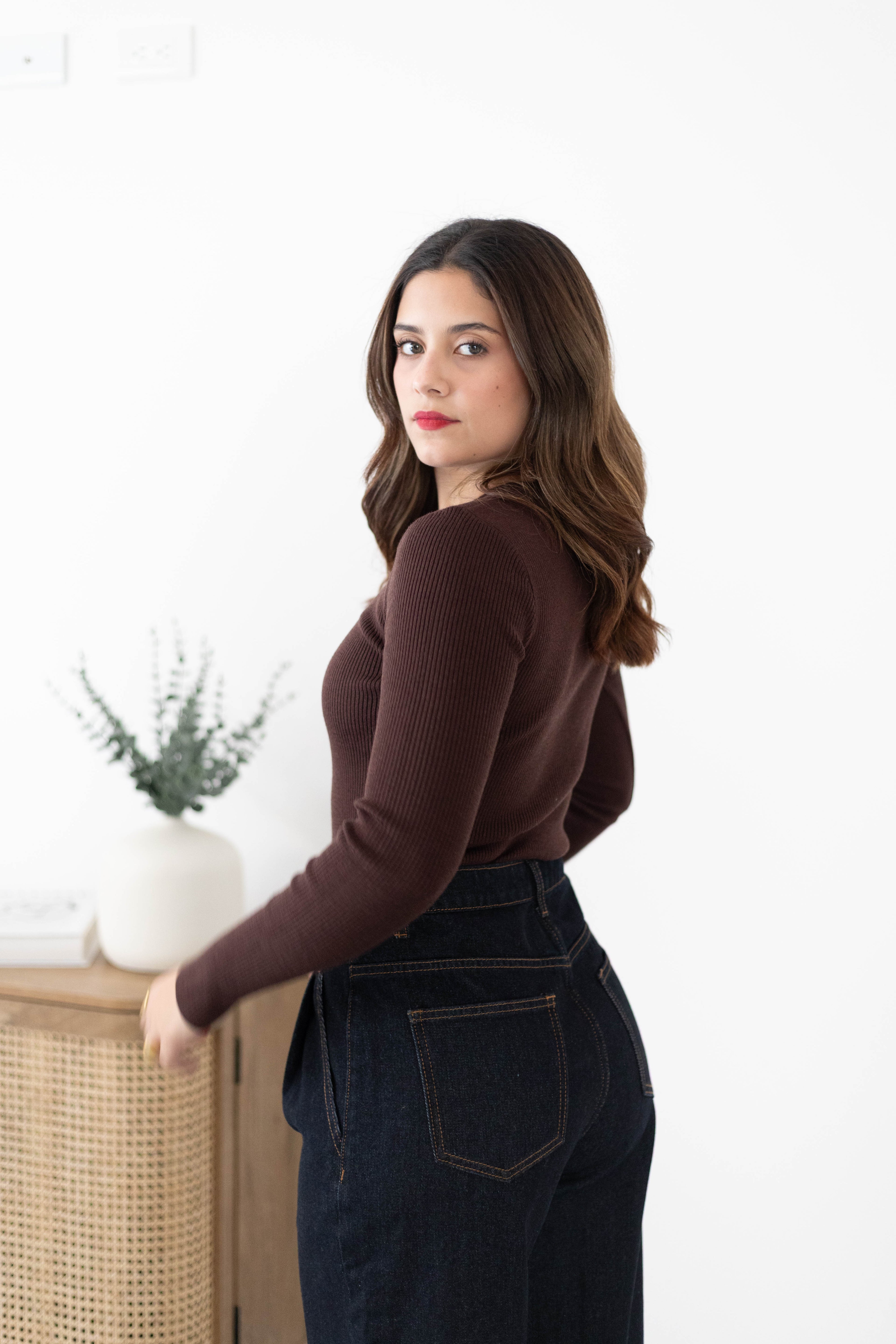 Suéter básico sin cuello