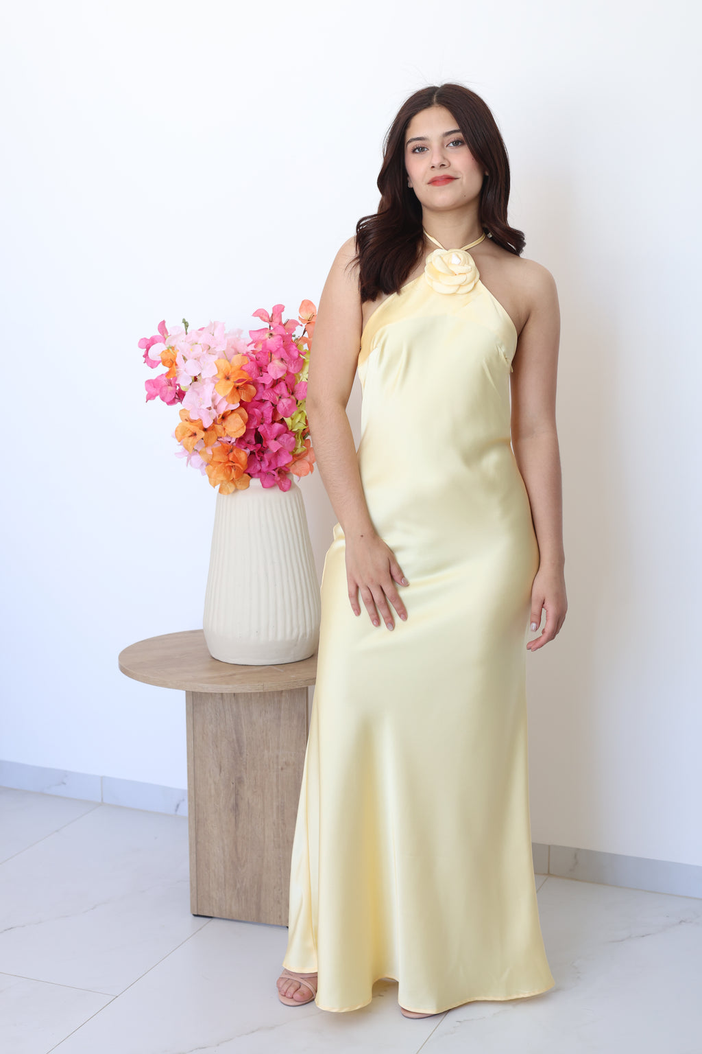 Vestido satin flor