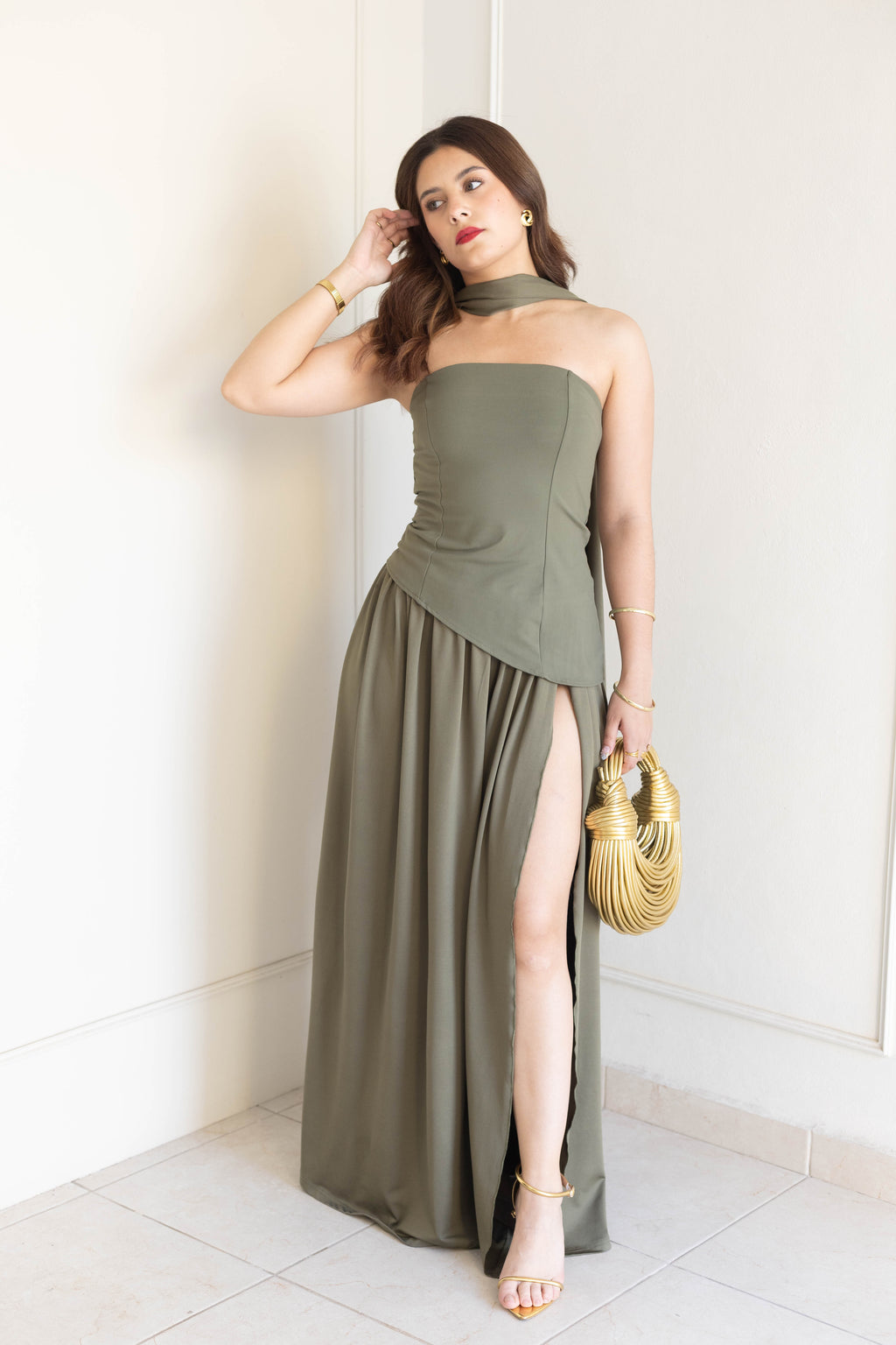 Vestido verde olivo cobratín