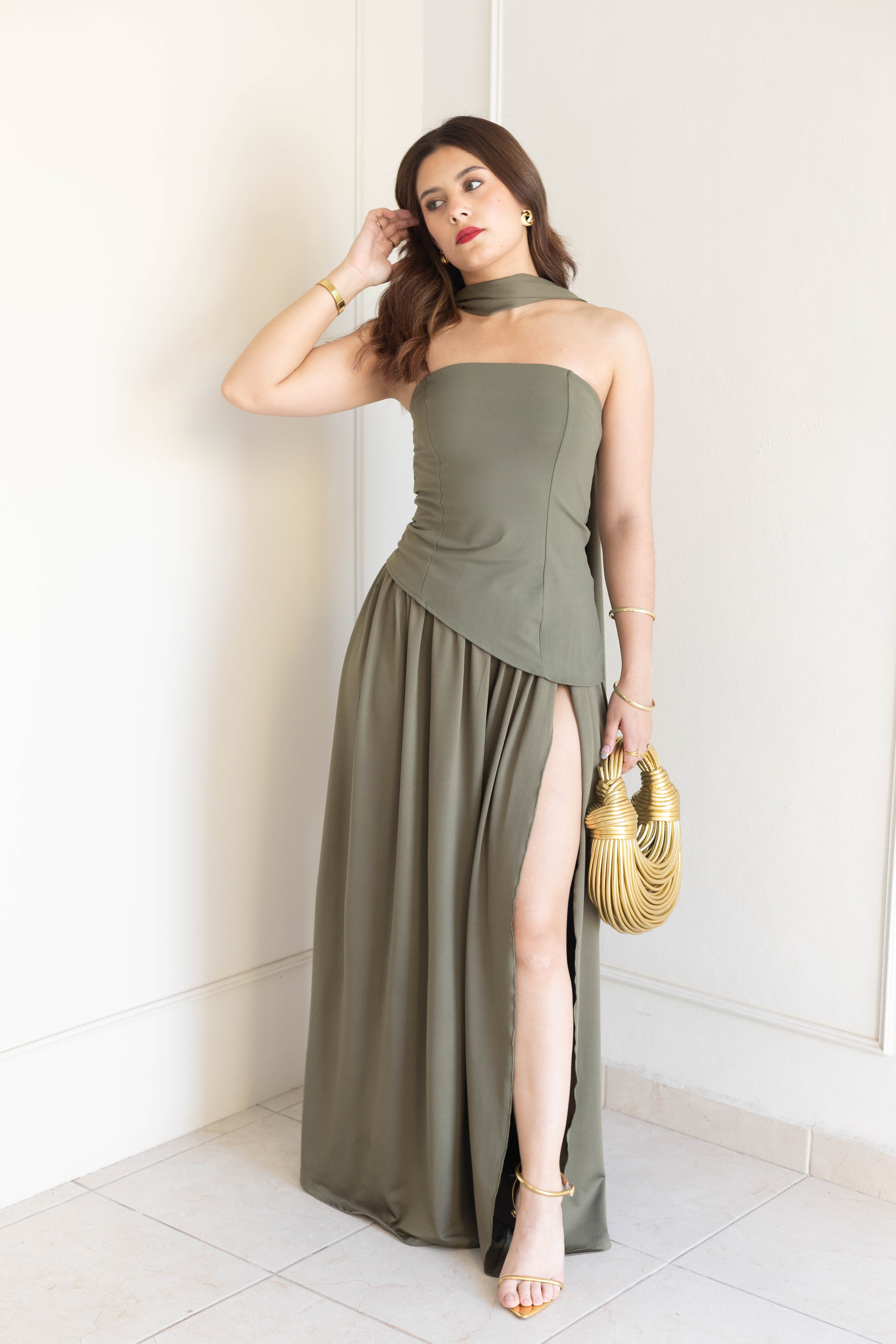 Vestido verde olivo cobratín