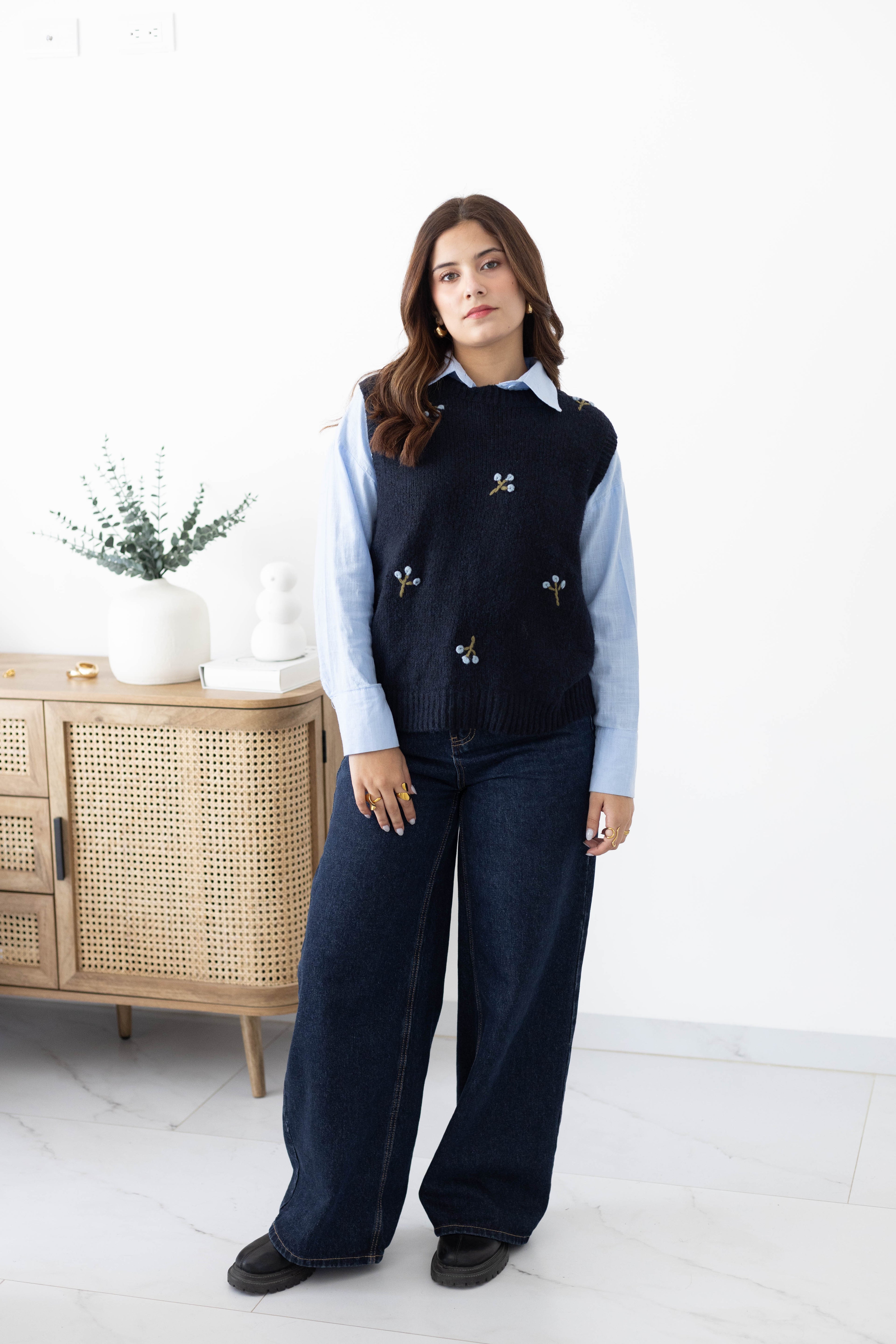 Chaleco bordado flor