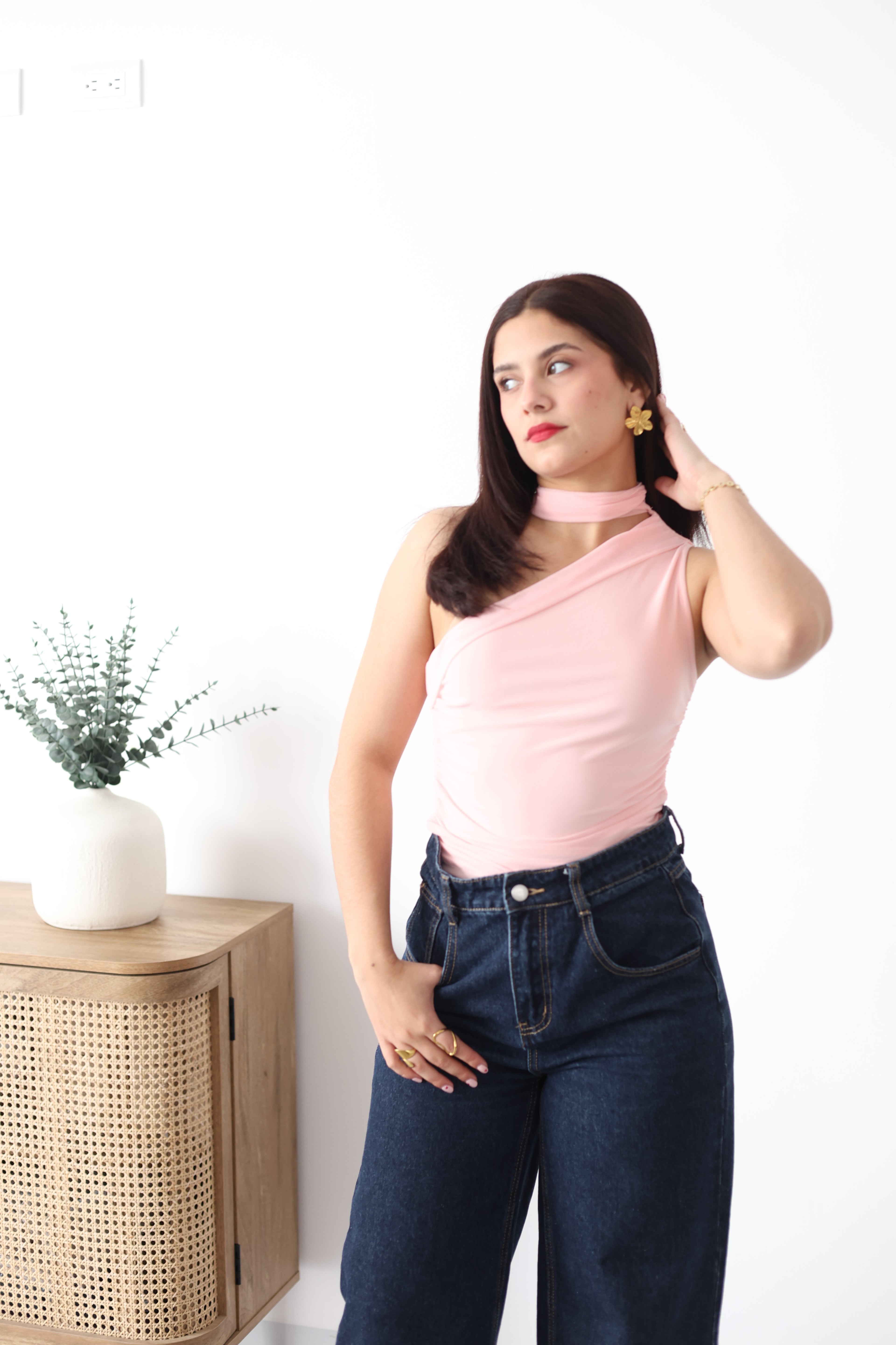 Blusa asimétrica corbatín