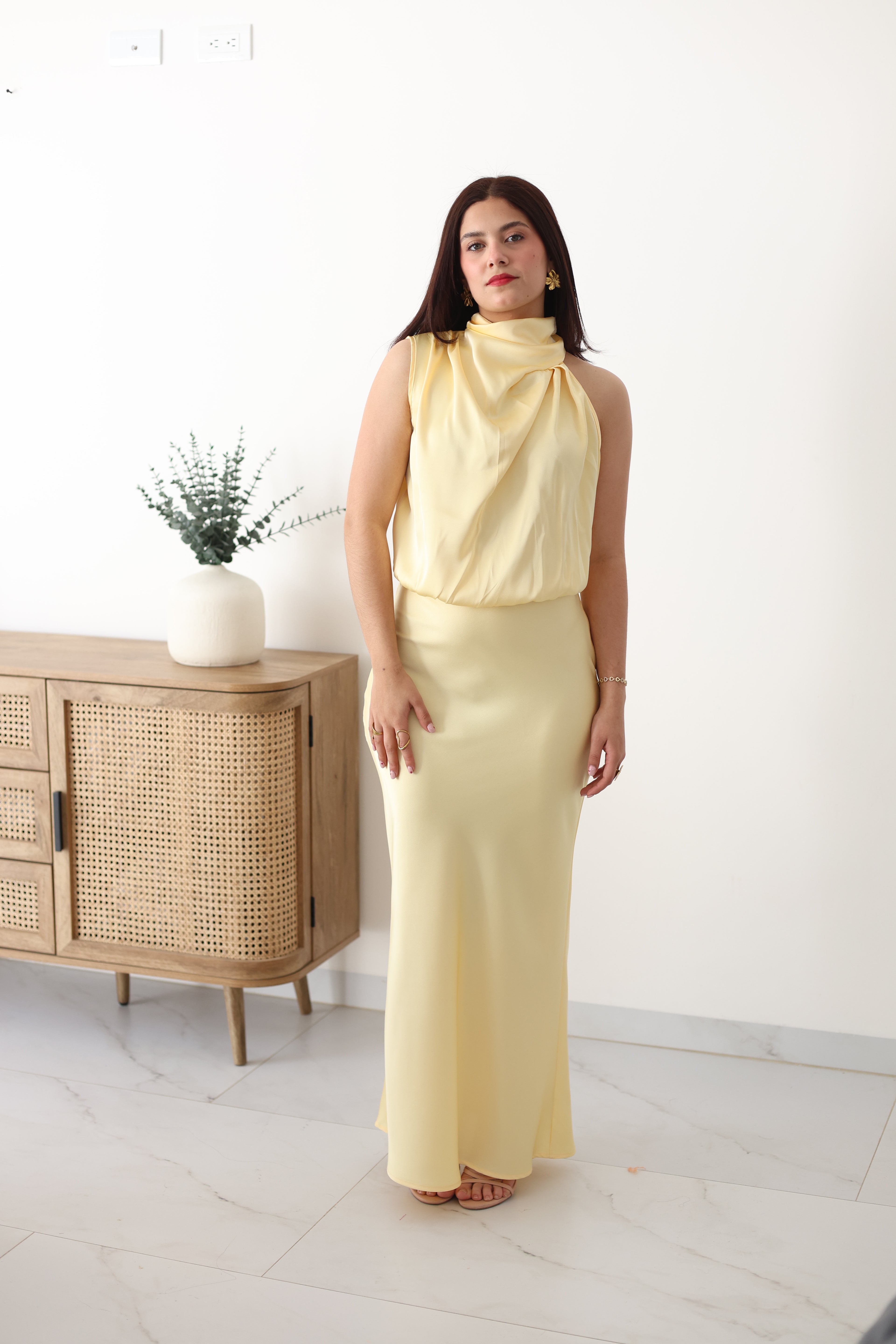 Vestido satin asimétrico