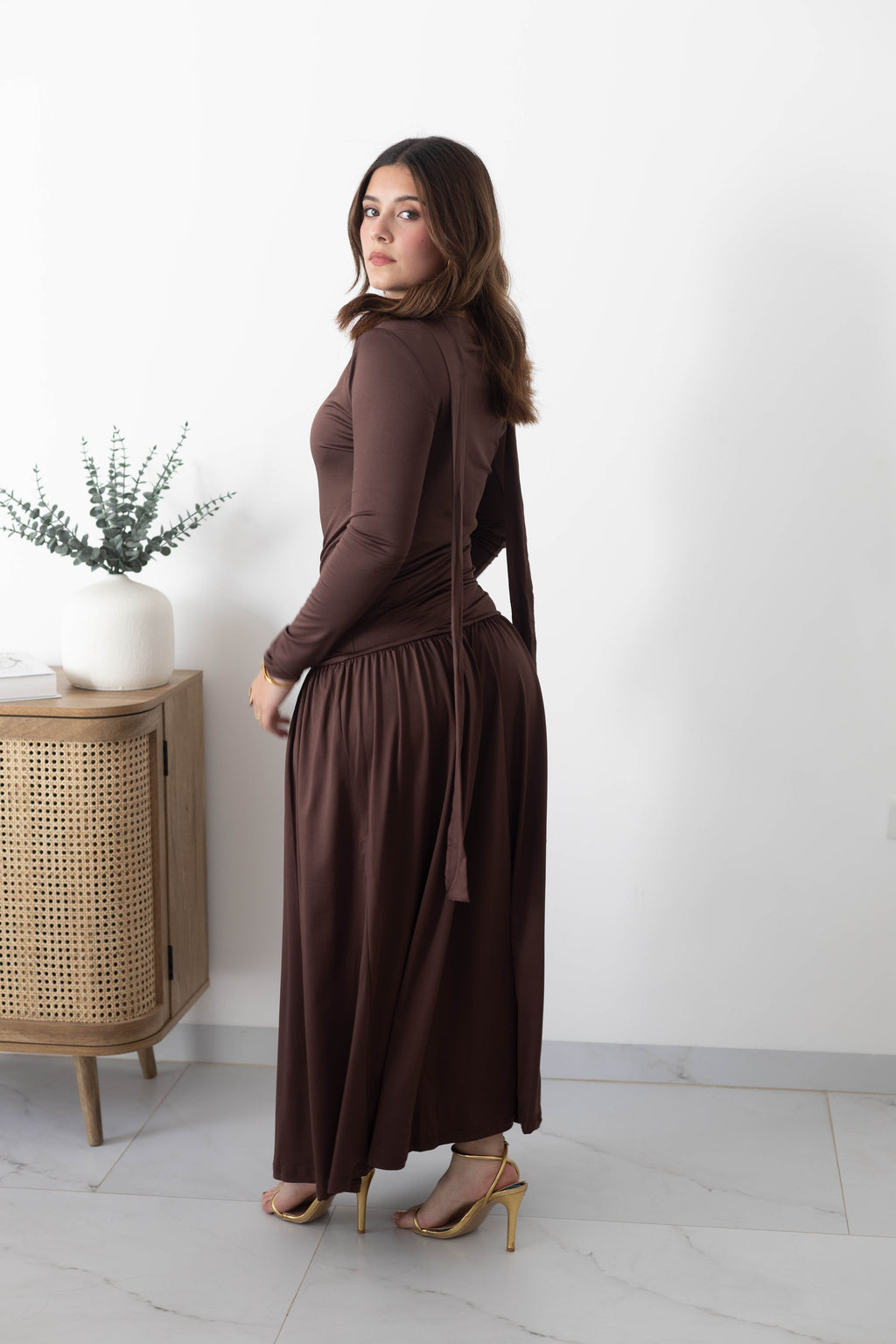 Vestido corbatín manga larga